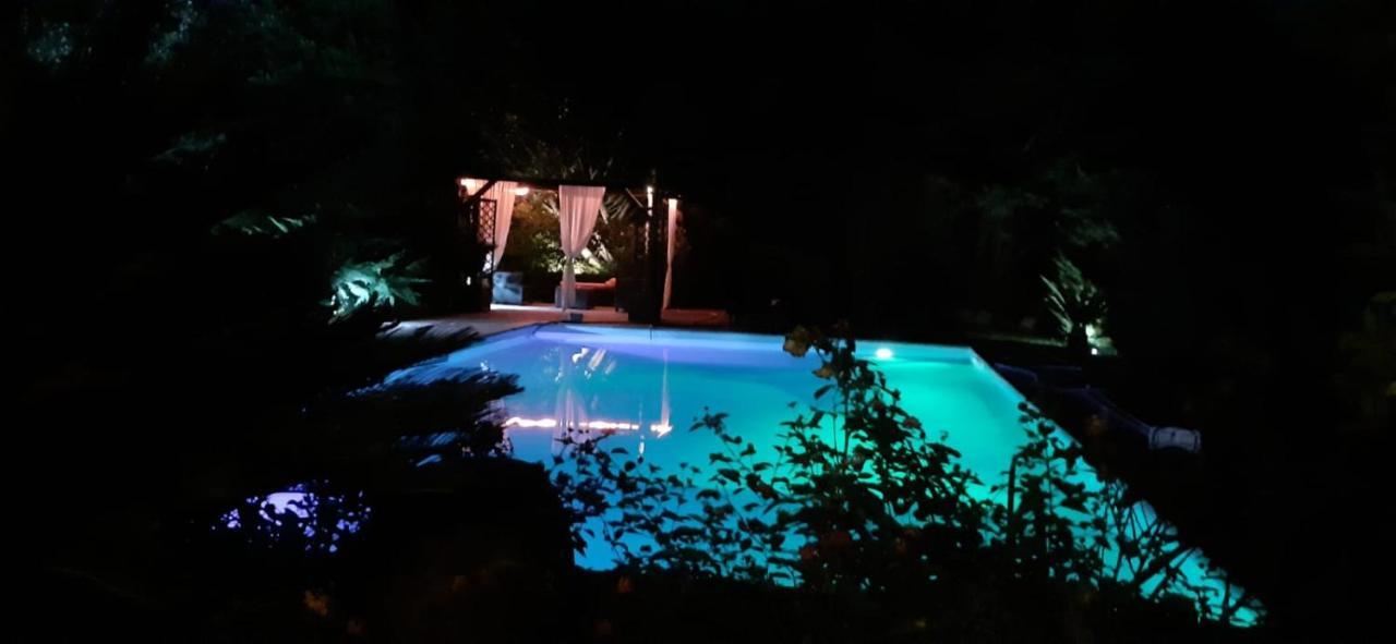 Villa Con Piscina Canale Monterano Exterior foto
